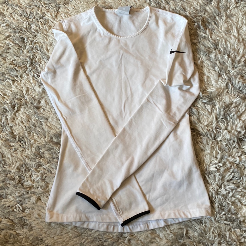 Nike Dri Fit Thermal Top